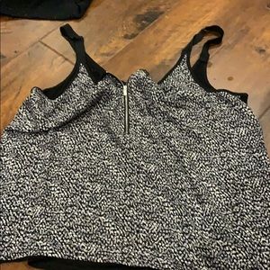 Express size large l tank top geometric